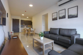 Lovely 3-bedroom w pool 7 pax - Jalan Cheras